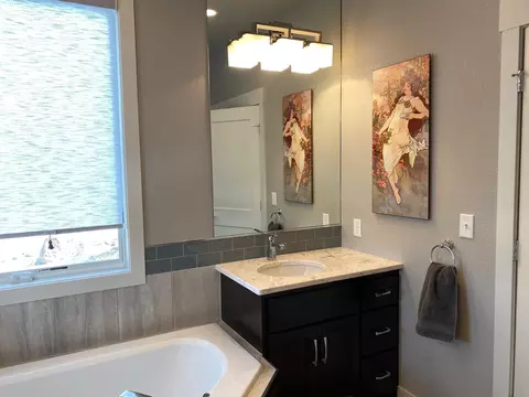 910 Select Ln, Bismarck, ND 58503 photo 16