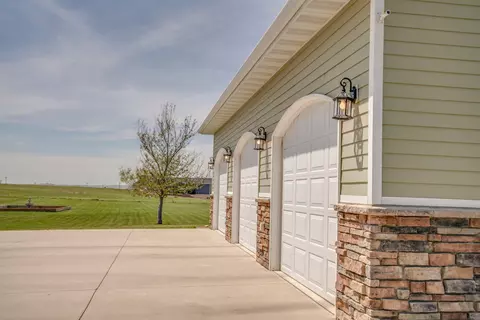 3237 Link Dr, Bismarck, ND 58503 photo 69
