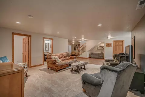 3237 Link Dr, Bismarck, ND 58503 photo 39
