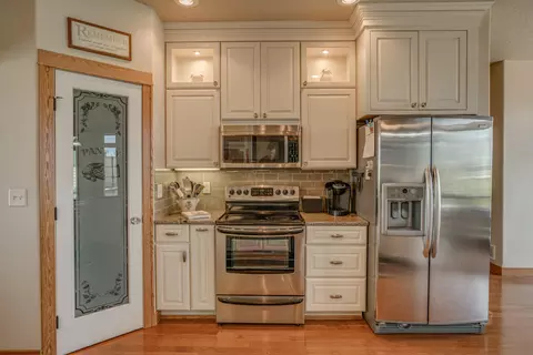 3237 Link Dr, Bismarck, ND 58503 photo 11