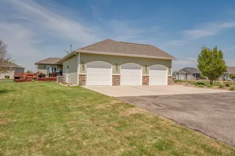 3237 Link Dr, Bismarck, ND 58503 photo 62