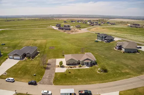 3237 Link Dr, Bismarck, ND 58503 photo 79