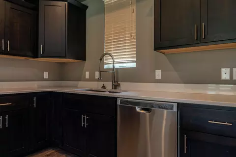 4007 E Calgary Ave, Bismarck, ND 58503 photo 7