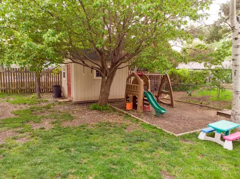 422 Interstate Ave W, Bismarck, ND 58503 photo 25