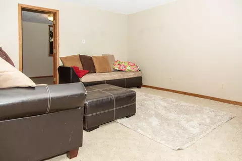 422 Interstate Ave W, Bismarck, ND 58503 photo 15