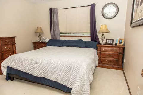 422 Interstate Ave W, Bismarck, ND 58503 photo 9