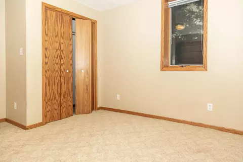 422 Interstate Ave W, Bismarck, ND 58503 photo 17