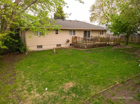422 Interstate Ave W, Bismarck, ND 58503 photo 2