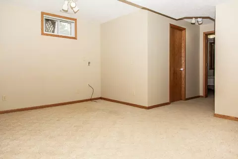 422 Interstate Ave W, Bismarck, ND 58503 photo 19