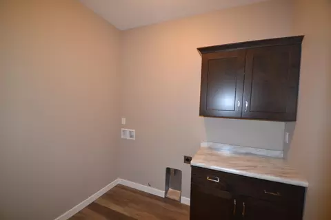 311 Buckskin Loop, Bismarck, ND 58503 photo 15