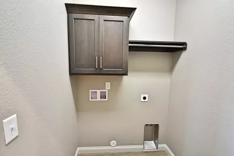 807 Colony Pt, Bismarck, ND 58503 photo 20