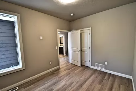 807 Colony Pt, Bismarck, ND 58503 photo 16