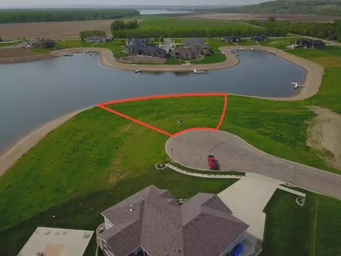 4017 Beachfront Pl SE, Mandan, ND 58554 photo 2