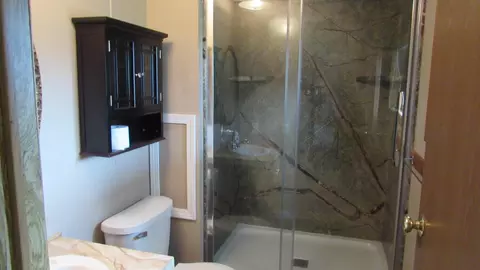 4304 Claridge Loop, Bismarck, ND 58503 photo 11