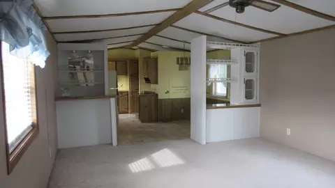 4304 Claridge Loop, Bismarck, ND 58503 photo 4