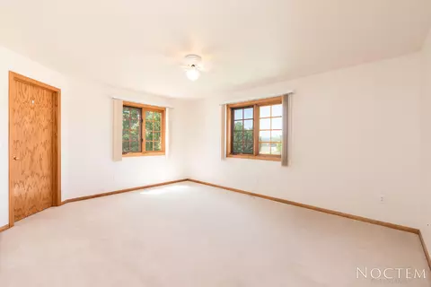 2200 Pirates Loop SE, Mandan, ND 58554 photo 16