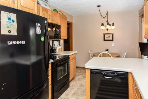 1608 Boulevard Ave E, Bismarck, ND 58501 photo 14