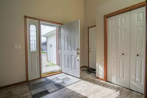 1902 Harding Pl, Bismarck, ND 58501 photo 7