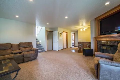1902 Harding Pl, Bismarck, ND 58501 photo 40