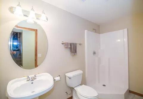 1902 Harding Pl, Bismarck, ND 58501 photo 53
