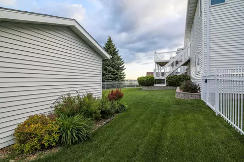 1902 Harding Pl, Bismarck, ND 58501 photo 60