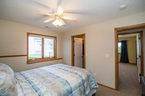 1902 Harding Pl, Bismarck, ND 58501 photo 49