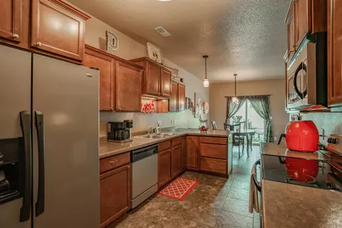 1139 Santa Fe Ave, Bismarck, ND 58504 photo 10