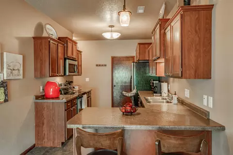 1139 Santa Fe Ave, Bismarck, ND 58504 photo 6