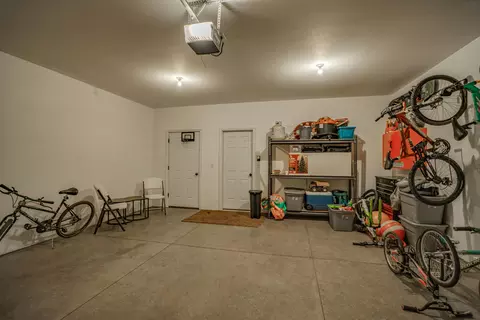 1139 Santa Fe Ave, Bismarck, ND 58504 photo 24