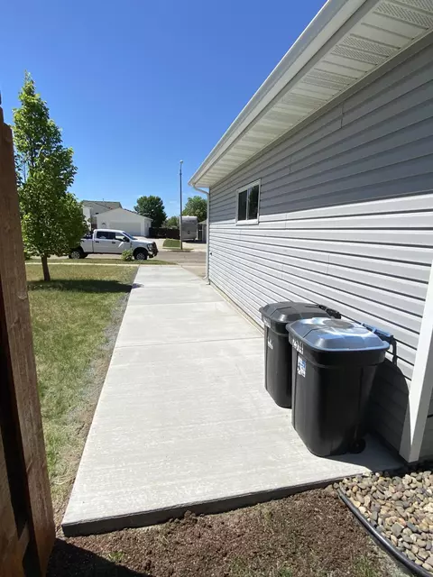 2514 10th Ave SE, Mandan, ND 58554 photo 38