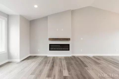 3918 Leighton Dr, Bismarck, ND 58504 photo 13