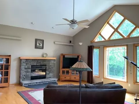 231 Sheehan Rd, Bismarck, ND 58504 photo 3