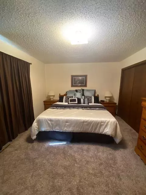 219 Sheila Dr, Beulah, ND 58523 photo 10