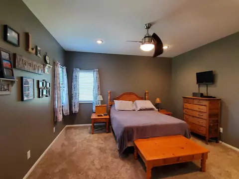 1137 Cherry Ln, Beulah, ND 58523 photo 15