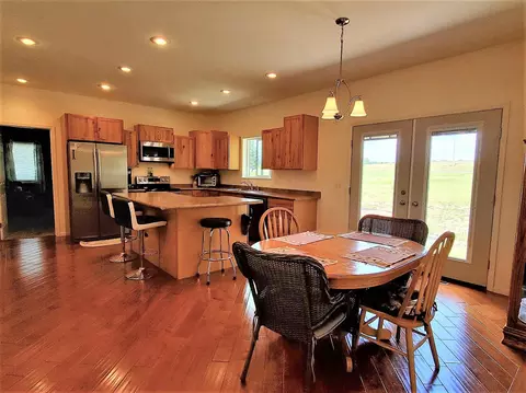 1137 Cherry Ln, Beulah, ND 58523 photo 10