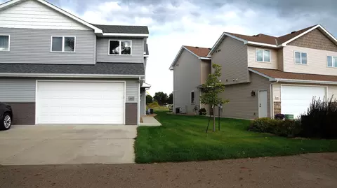 2452 Waterpark Loop SE, Mandan, ND 58554 photo 46