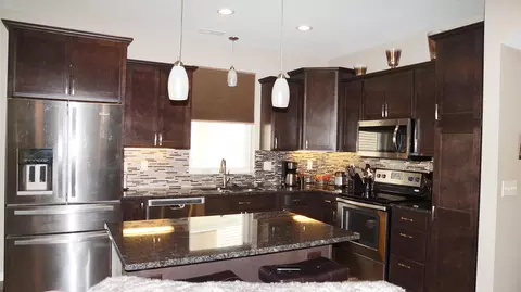 2452 Waterpark Loop SE, Mandan, ND 58554 photo 5