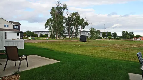 2452 Waterpark Loop SE, Mandan, ND 58554 photo 13