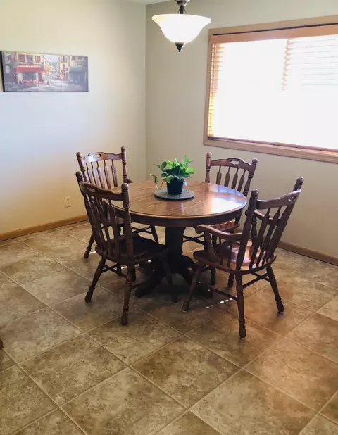 712 29th St, Bismarck, ND 58501 photo 19