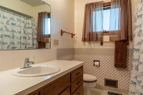 348 Telstar Dr, Bismarck, ND 58503 photo 7