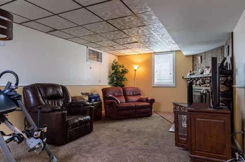 348 Telstar Dr, Bismarck, ND 58503 photo 17