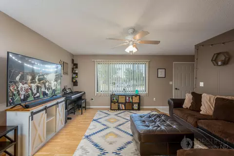 11 Santee Rd, Lincoln, ND 58504 photo 3