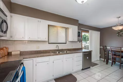 11 Santee Rd, Lincoln, ND 58504 photo 8