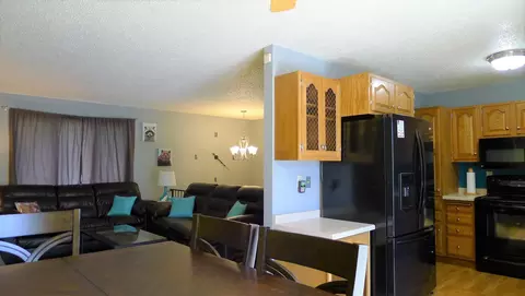 1003 3rd St NE, Mandan, ND 58554 photo 3