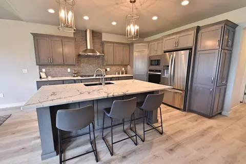 1110 Community Loop, Bismarck, ND 58503 photo 7