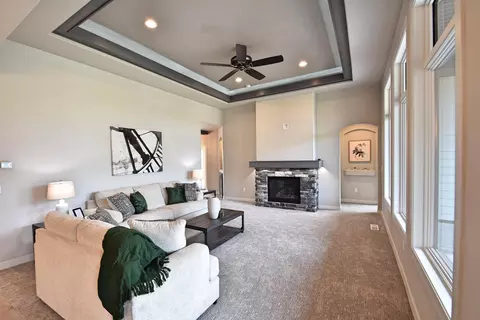 1110 Community Loop, Bismarck, ND 58503 photo 6
