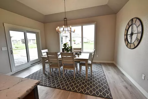 1110 Community Loop, Bismarck, ND 58503 photo 10