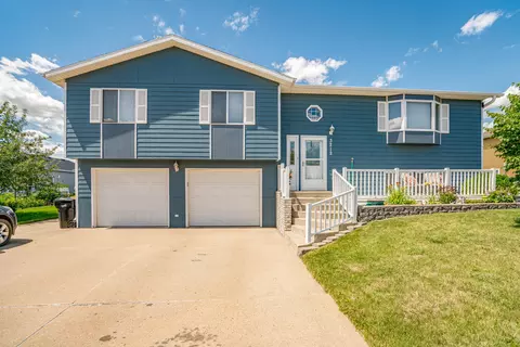 3212 Bethany Loop, Bismarck, ND 58503 photo 1