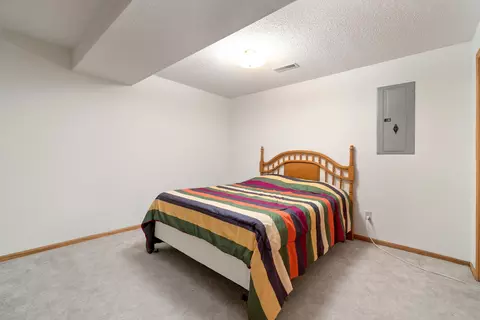 2612 Divide Ave, Bismarck, ND 58501 photo 16