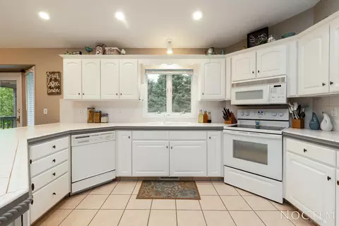 4723 Pintail Loop SE, Mandan, ND 58554 photo 14